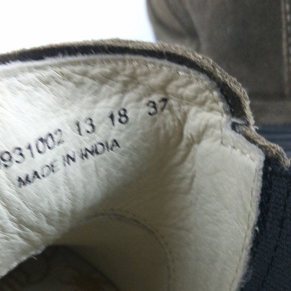 Fly London Wate Bootie Heel Women Size 37 US 6.5/7 Olive Green Suede Leather - Picture 8 of 11